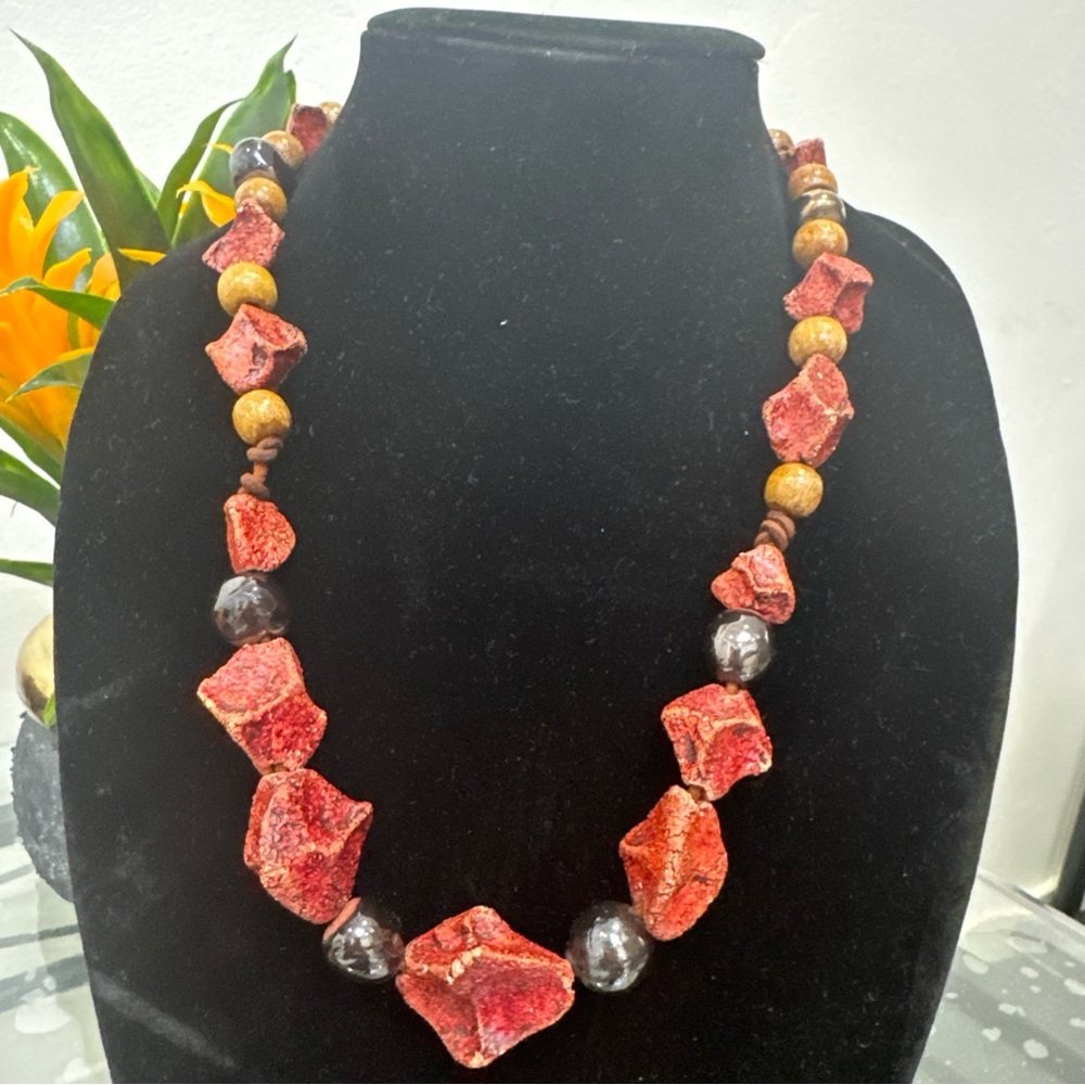 Como Vintage Red and Gold Statement Beaded Necklace - Picture 2 of 6